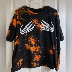 Tie Dye skeleton hands drop shoulder Halloween tshirt medium